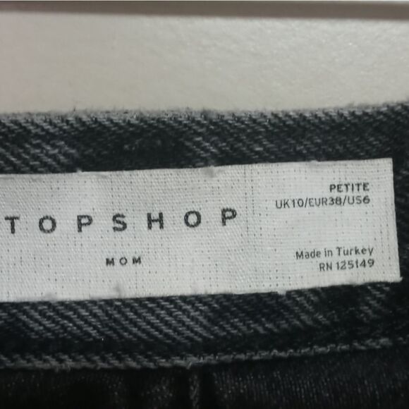 Topshop Sz. 6 Petite Washed Black Super-Rip Recycled Cotton Blend Denim Shorts - Picture 10 of 10